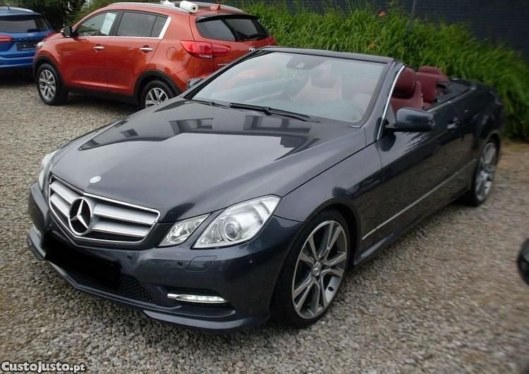 Preto Usado 2012 Mercedes E250 Avantgarde Coupé | € 23.990 - Imagem 1/1