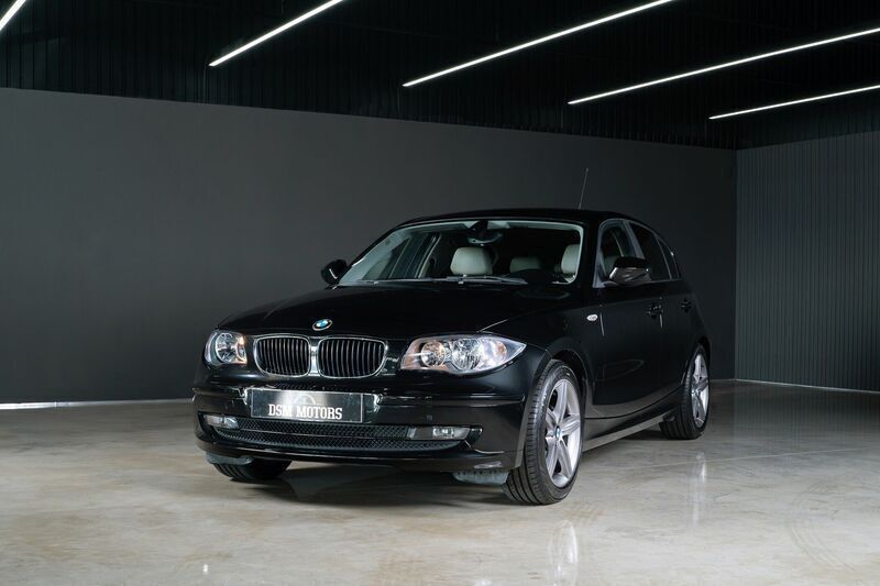 Preto Usado 2010 BMW 120 Citadino | € 9.500 (Bom preço) - Imagem 1/4