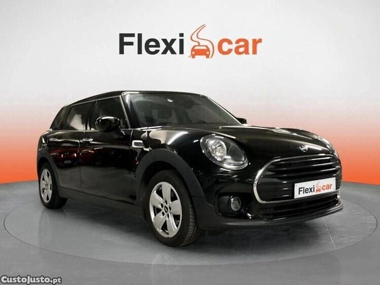 Preto Usado 2019 Mini One D Clubman Carrinha | € 17.990 (Preço justo) - Imagem 1/1