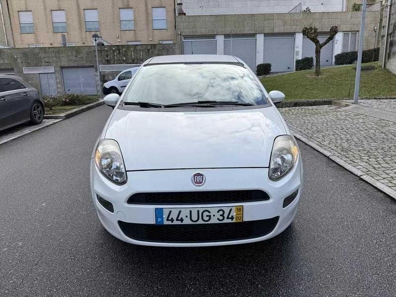 Branco Usado 2018 Fiat Punto Easy | € 7.950 (Preço justo) - Imagem 1/4