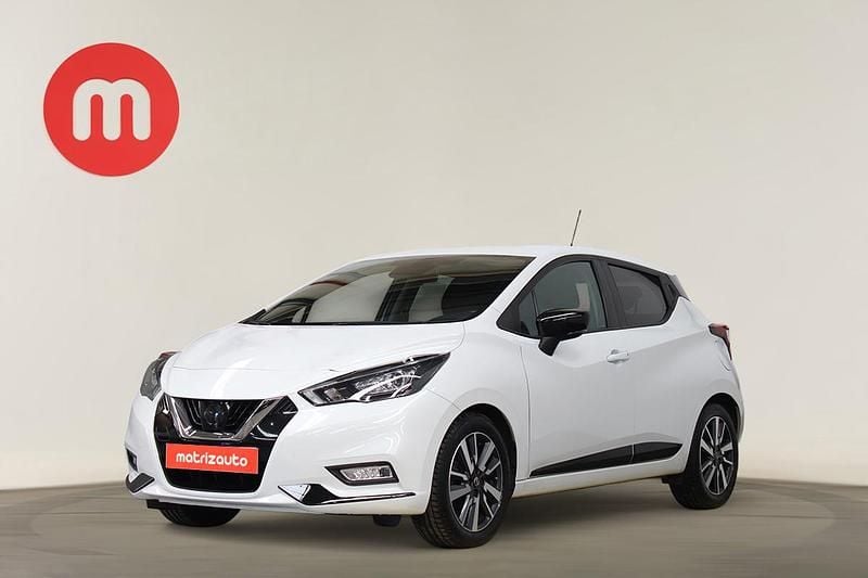 Usado Nissan Micra 92 HP (67 kW) 2022 Cinzento Citadino