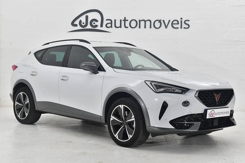 Branco Usado 2024 Cupra Formentor SUV | € 31.900 (Preço justo) - Imagem 1/4