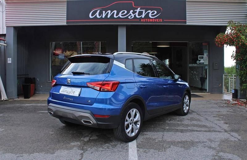 Usado Seat Arona FR 115 HP (84 kW) 2024 Azul SUV