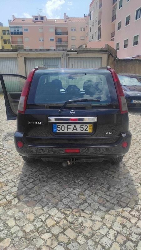 Preto Usado 2007 Nissan X-Trail SUV | € 5.900 - Imagem 1/4