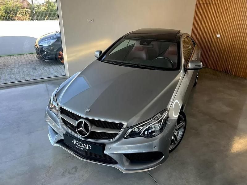 Usado Mercedes E220 170 HP (125 kW) 2015 Cinzento Coupé