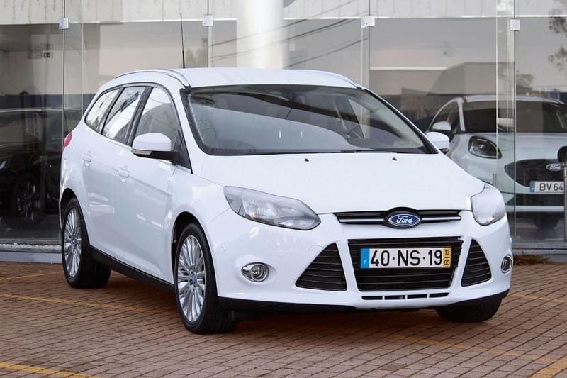 Branco Usado 2013 Ford Focus Titanium Carrinha | € 8.750 (Preço justo) - Imagem 1/4