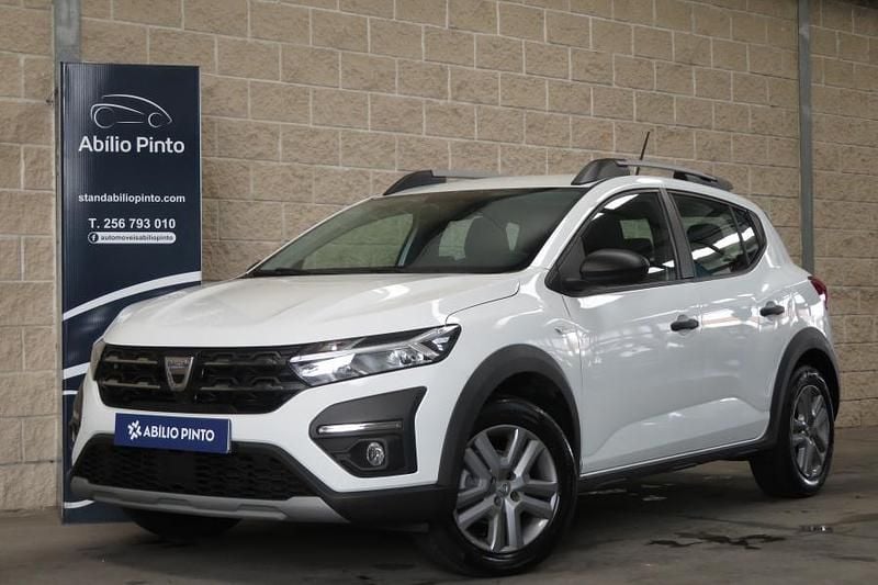 Usado Dacia Sandero Stepway 91 HP (66 kW) 2022 Branco SUV
