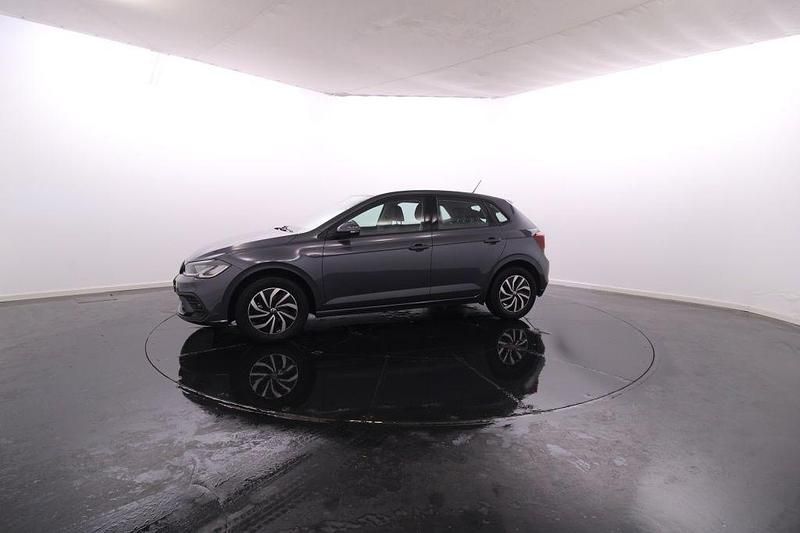 Usado VW Polo 95 HP (69 kW) 2023 Cinzento Citadino