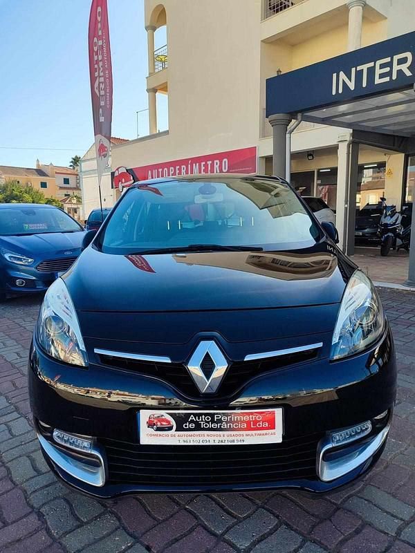 Preto Usado 2015 Renault Grand Scénic III Monovolume | € 10.900 (Caro) - Imagem 1/4