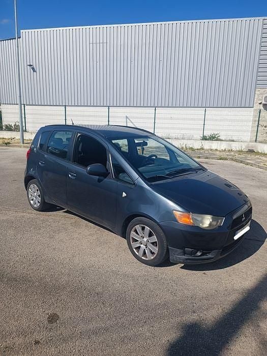Usado 2010 Mitsubishi Colt Sedan | € 3.900 - Imagem 1/4