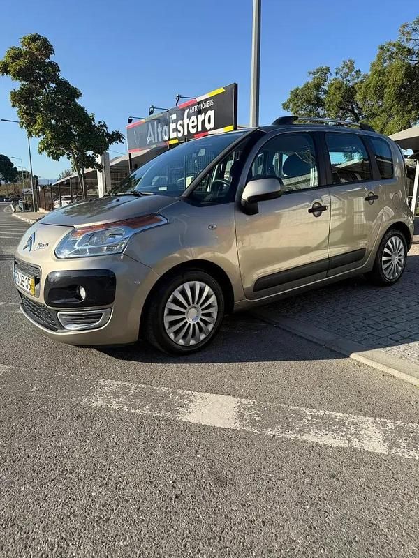 Usado Citroën C3 Picasso 84 HP (61 kW) 2010 Cinzento Monovolume