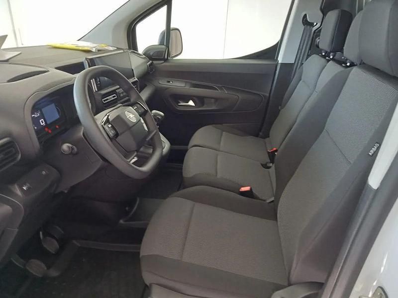 Novo Opel Combo 100 HP (73 kW) 2025 Branco Monovolume