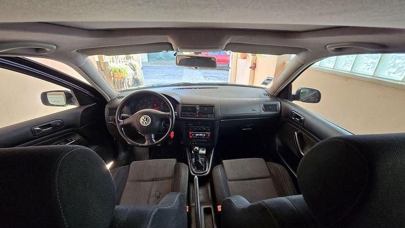 Usado 2002 VW Golf IV Sedan | € 6.500 - Imagem 1/4