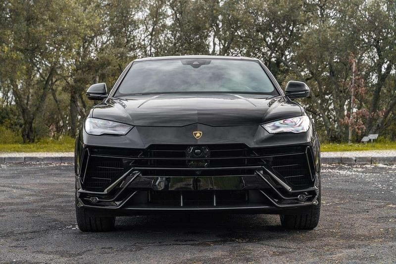 Usado Lamborghini Urus 666 HP (489 kW) 2025 Preto SUV