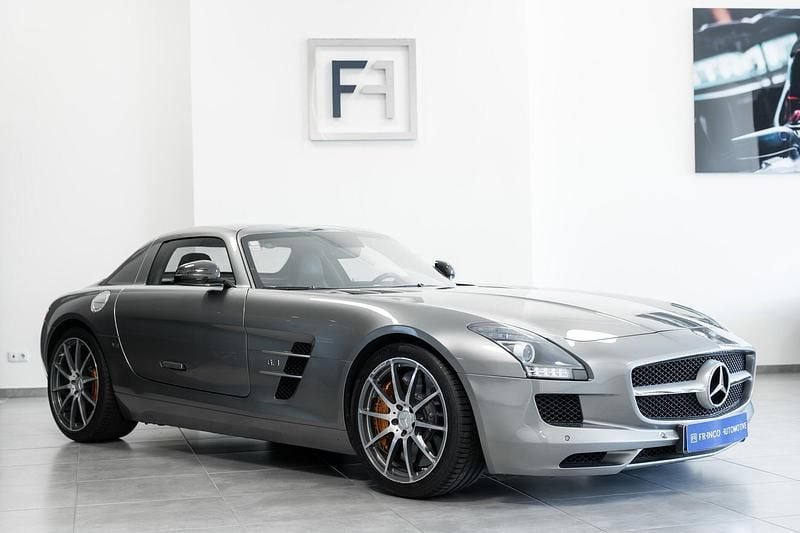 Cinza Usado 2010 Mercedes SLS AMG Coupé | € 258.800 - Imagem 1/4