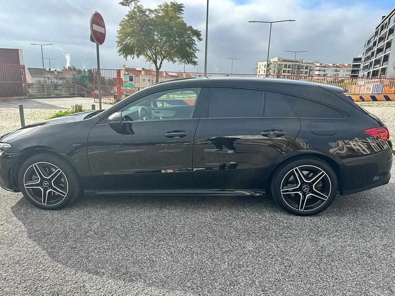 Usado Mercedes CLA250e 218 HP (160 kW) 2020 Preto Sedan