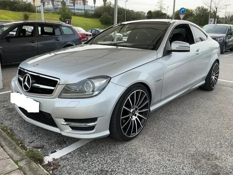 Usado Mercedes C250 204 HP (150 kW) 2012 Cinza prata Coupé