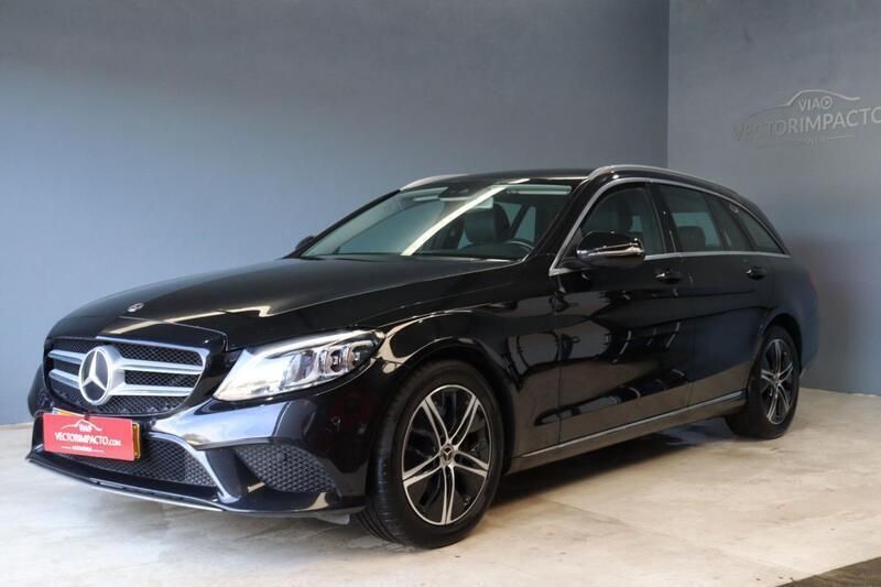 Preto Usado 2019 Mercedes C220 Avantgarde Sedan | € 27.996 (Bom preço) - Imagem 1/4