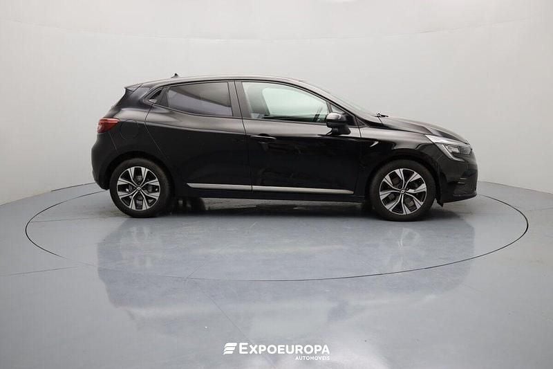 Usado Renault Clio V Evolution 91 HP (66 kW) 2023 Preto Sedan