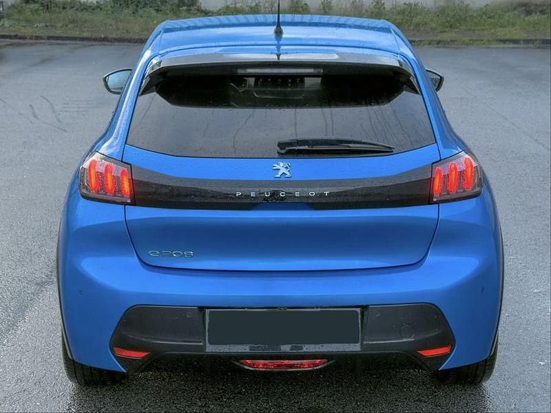 Usado Peugeot e-208 Allure 100 kW (136 HP) 2020 Citadino