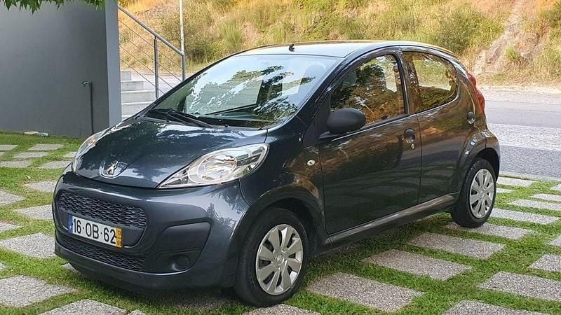 Usado 2013 Peugeot 107 Citadino | € 4.999 - Imagem 1/4