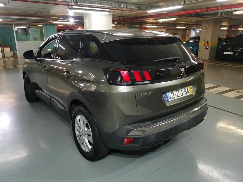 Usado Peugeot 3008 Active 130 HP (95 kW) 2019 Cinza SUV