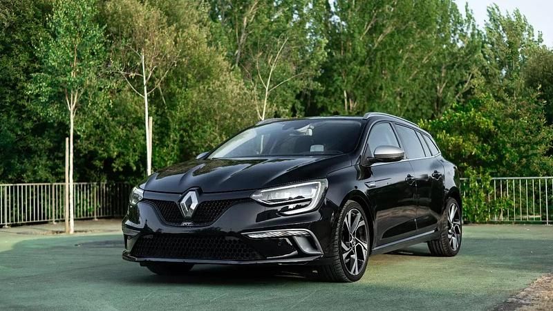 Preto Usado 2017 Renault Mégane GrandTour GT Carrinha | € 18.900 (Preço justo) - Imagem 1/4