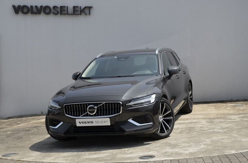 Cinzento Usado 2024 Volvo V60 Core Carrinha | € 44.800 (Preço elevado) - Imagem 1/4