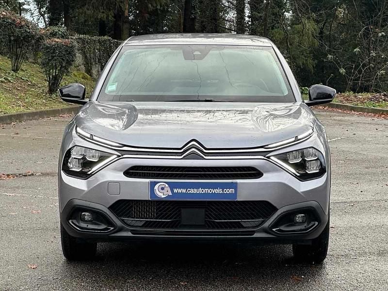 Usado Citroën C4 Feel 131 HP (96 kW) 2024 Cinza SUV