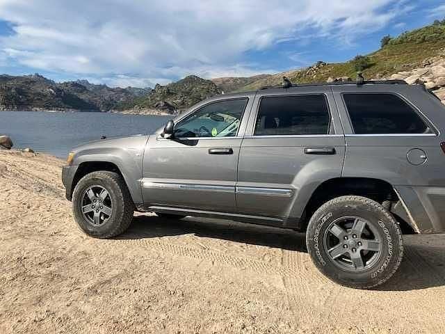 Usado Jeep Grand Cherokee 220 HP (161 kW) 2006 SUV