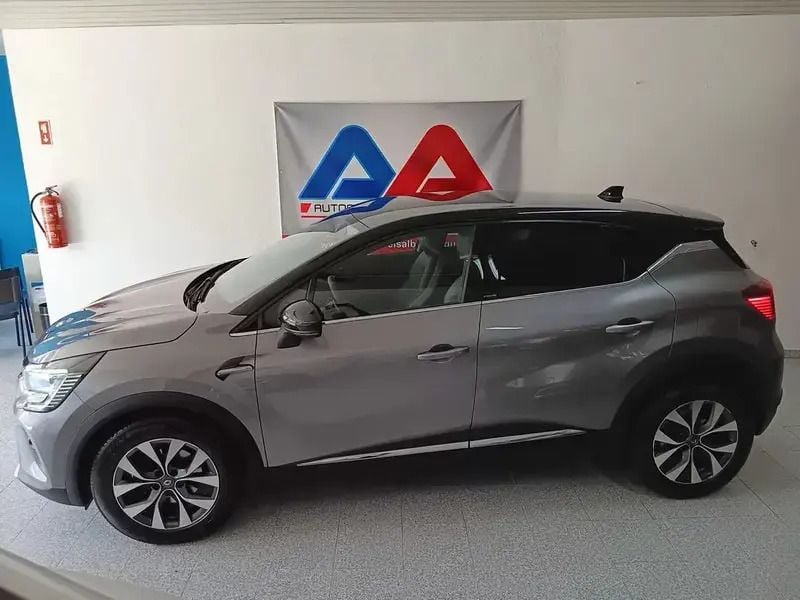 Cinzento Usado 2020 Renault Captur SUV | € 21.950 (Preço justo) - Imagem 1/4