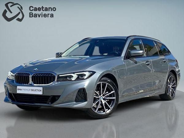 Cinza Usado 2025 BMW 330 Carrinha | € 54.900 - Imagem 1/4