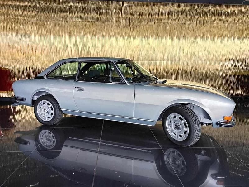 Usado Peugeot 504 145 HP (106 kW) 1977 Cinzento