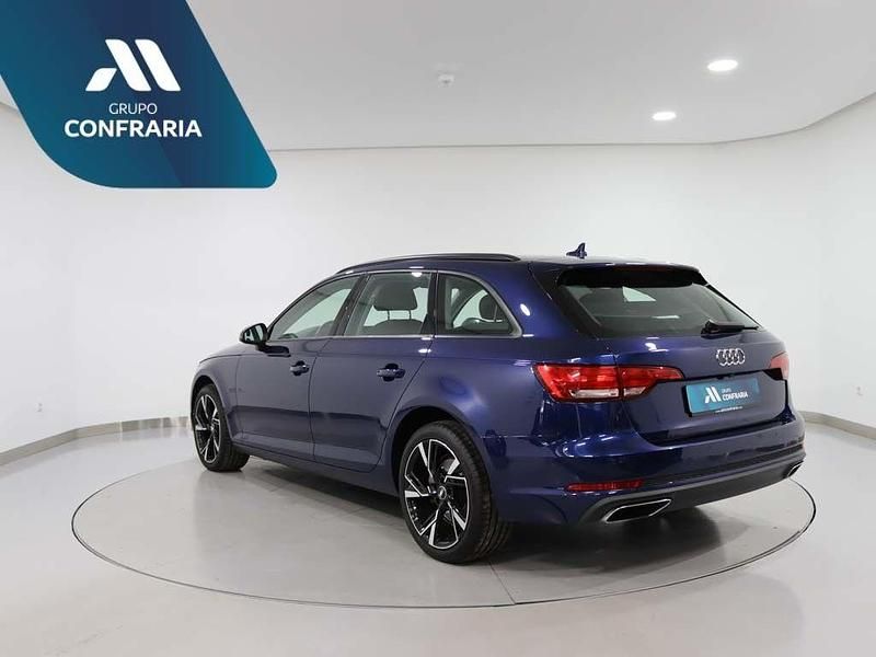 Usado Audi A4 Design 150 HP (110 kW) 2019 Azul Carrinha