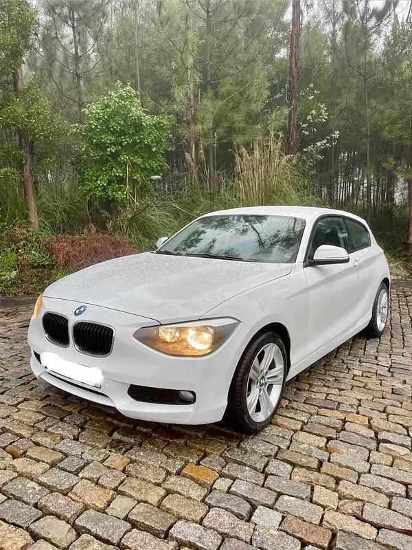 Usado BMW 114 95 HP (69 kW) 2015 Branco Citadino