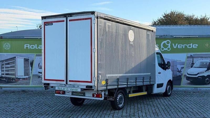 Usado Renault Master 145 HP (106 kW) 2022 Branco Monovolume