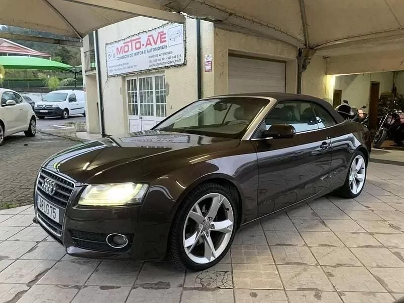 Usado Audi A5 Cabriolet 170 HP (125 kW) 2011 Castanho Cabrios