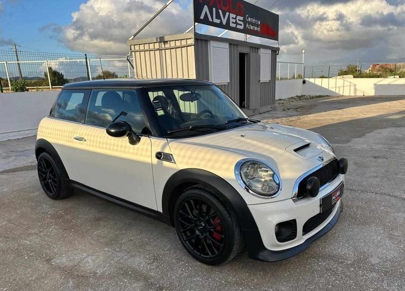 Branco Usado 2009 Mini John Cooper Works Citadino | € 14.250 (Preço justo) - Imagem 1/4