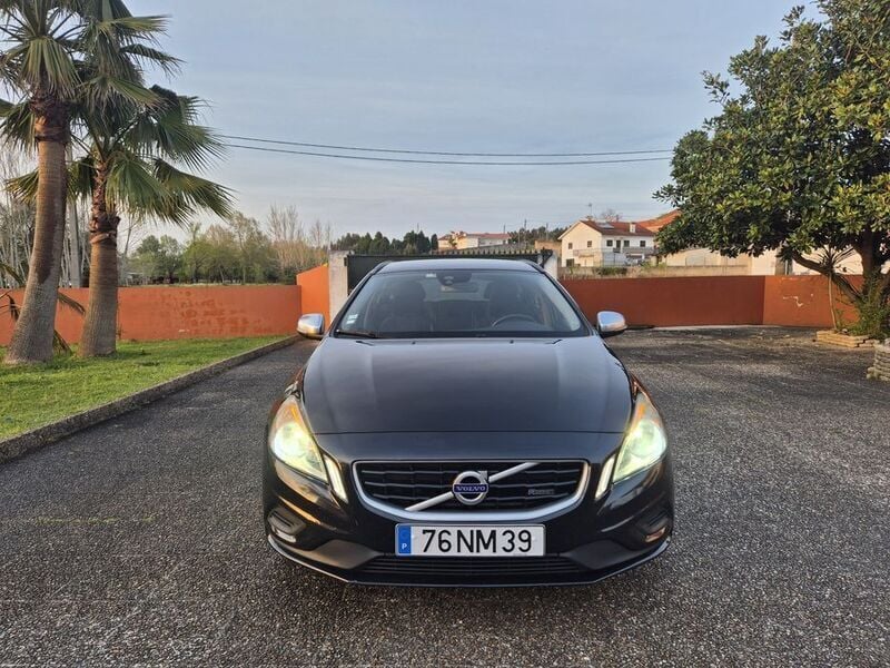 Usado 2013 Volvo V60 R-Design Carrinha | € 13.499 (Preço justo) - Imagem 1/4