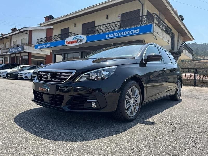 Usado Peugeot 308 Allure 130 HP (95 kW) 2021 Preto Carrinha