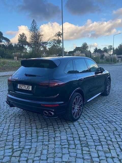Usado 2017 Porsche Cayenne S SUV | € 39.990 - Imagem 1/4
