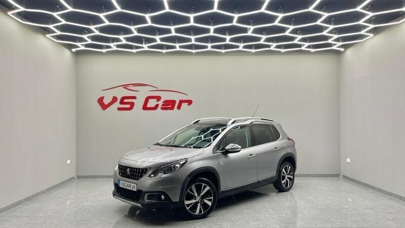 Cinzento Usado 2016 Peugeot 2008 SUV | € 14.500 (Caro) - Imagem 1/4