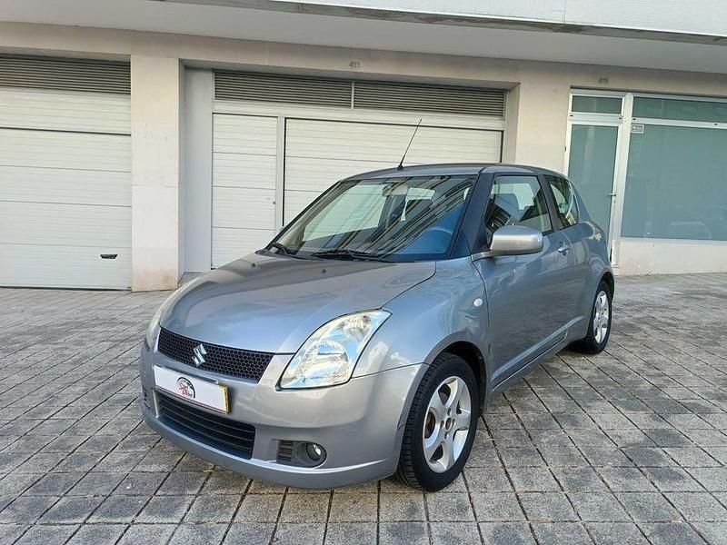 Usado 2005 Suzuki Swift | € 2.750 - Imagem 1/4