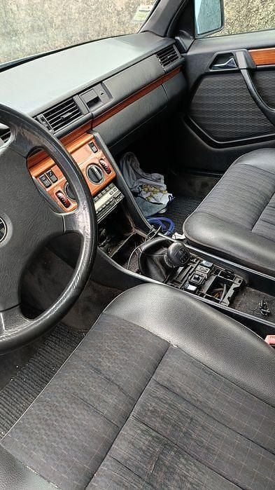 Usado Mercedes 200 1993 Sedan