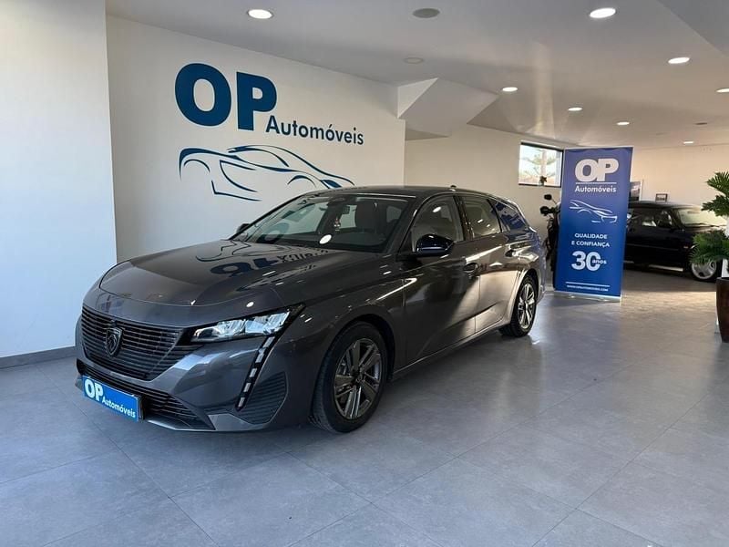 Cinzento Usado 2022 Peugeot 308 Active Carrinha | € 22.450 (Preço justo) - Imagem 1/4