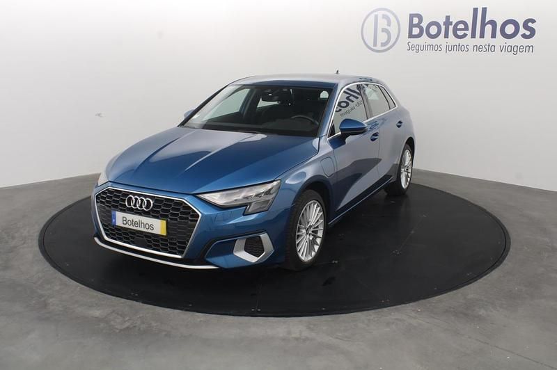 Usado Audi A3 Sportback e-tron 204 HP (150 kW) 2021 Azul Citadino