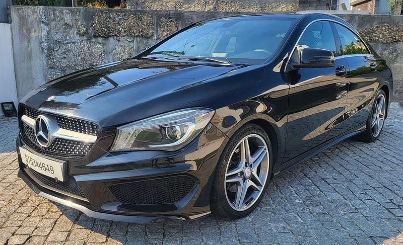 Usado 2014 Mercedes CLA180 AMG line Sedan | € 14.950 (Bom preço) - Imagem 1/4
