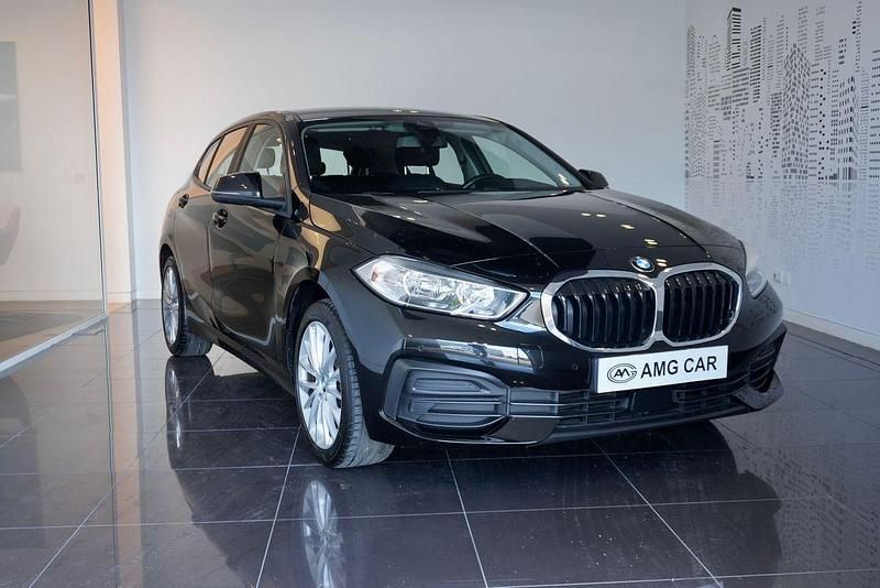 Preto Usado 2021 BMW 116 Citadino | € 22.500 (Bom preço) - Imagem 1/4
