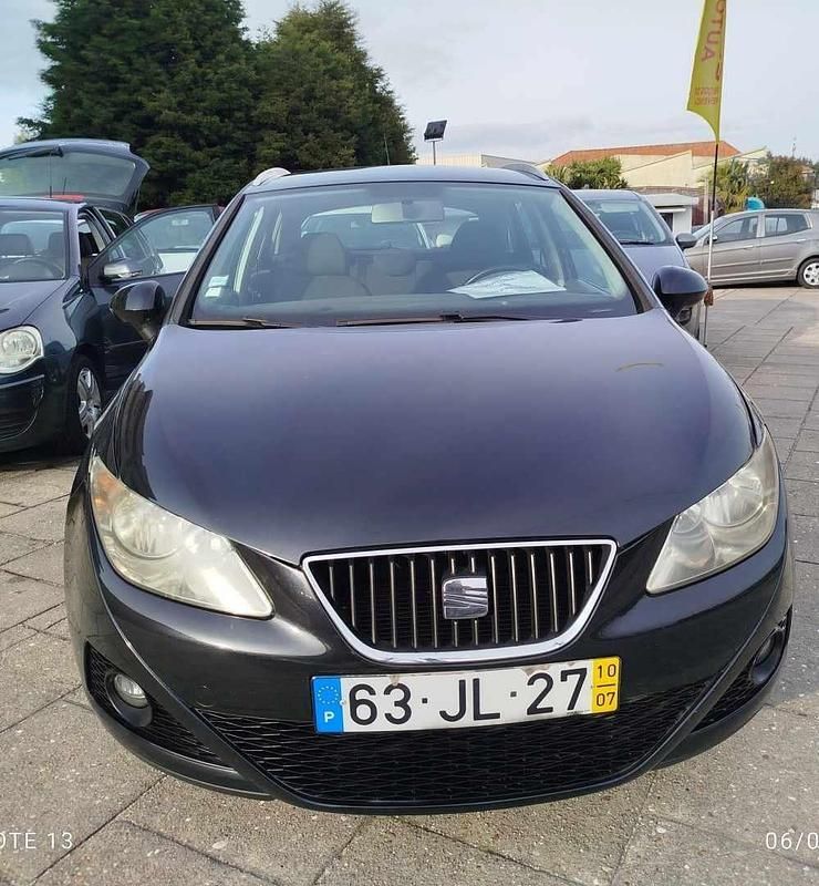 Usado Seat Ibiza 70 HP (51 kW) 2010 Preto