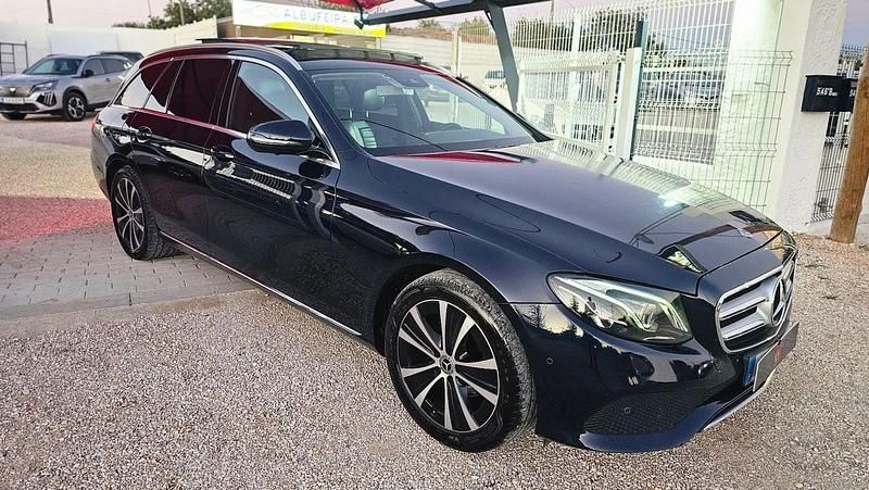 Preto Usado 2017 Mercedes E220 Exclusive Carrinha | € 26.490 - Imagem 1/4